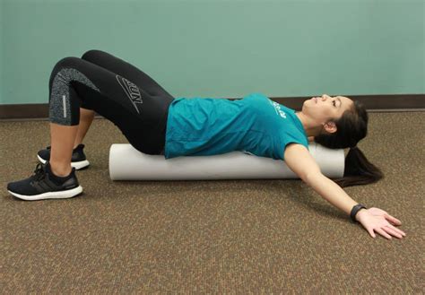 Foam Roll or Stretch First: Unraveling the Pre-Workout Conundrum